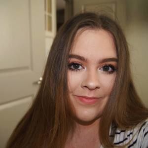 Meet your Posher, Kenzie